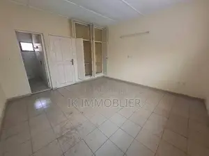 3chbre Duplex dans Ik Immobilier, Bingerville à Vendre