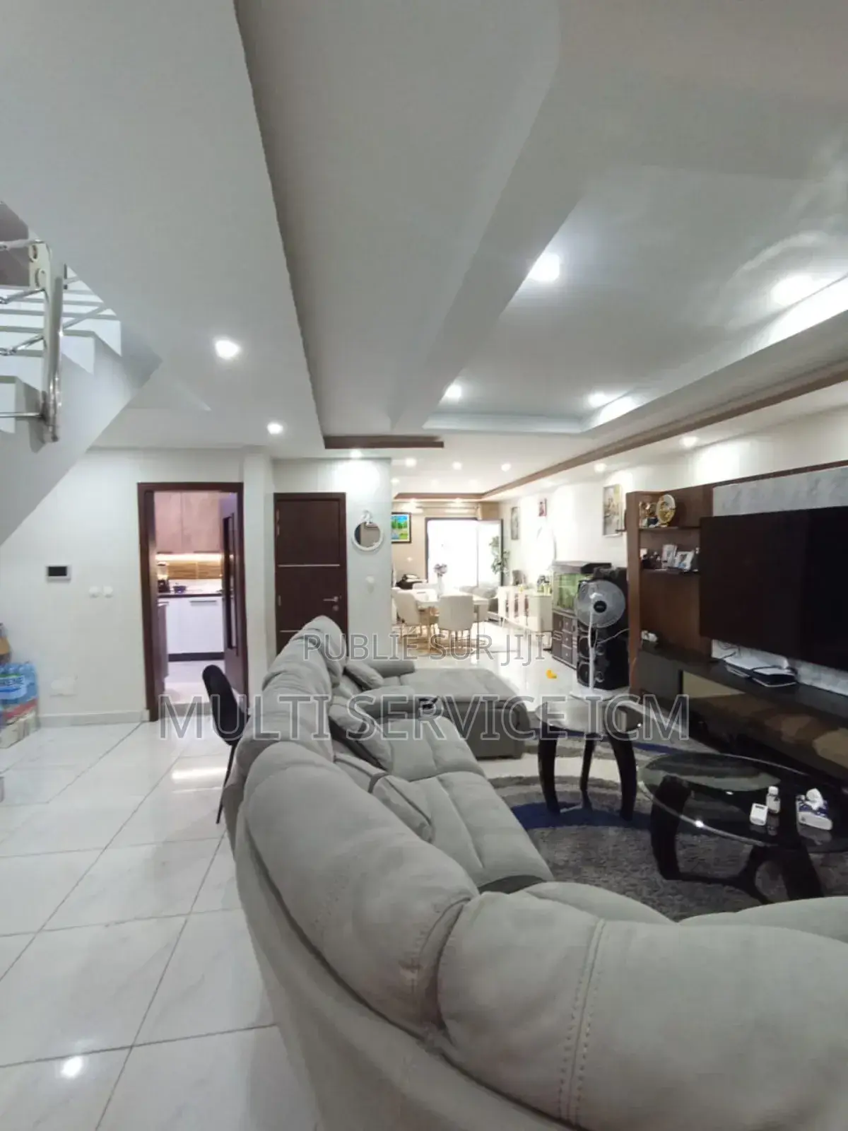 Furnished 3chbre Blocs d'appartements dans Ismaël Coulibaly, Cocody