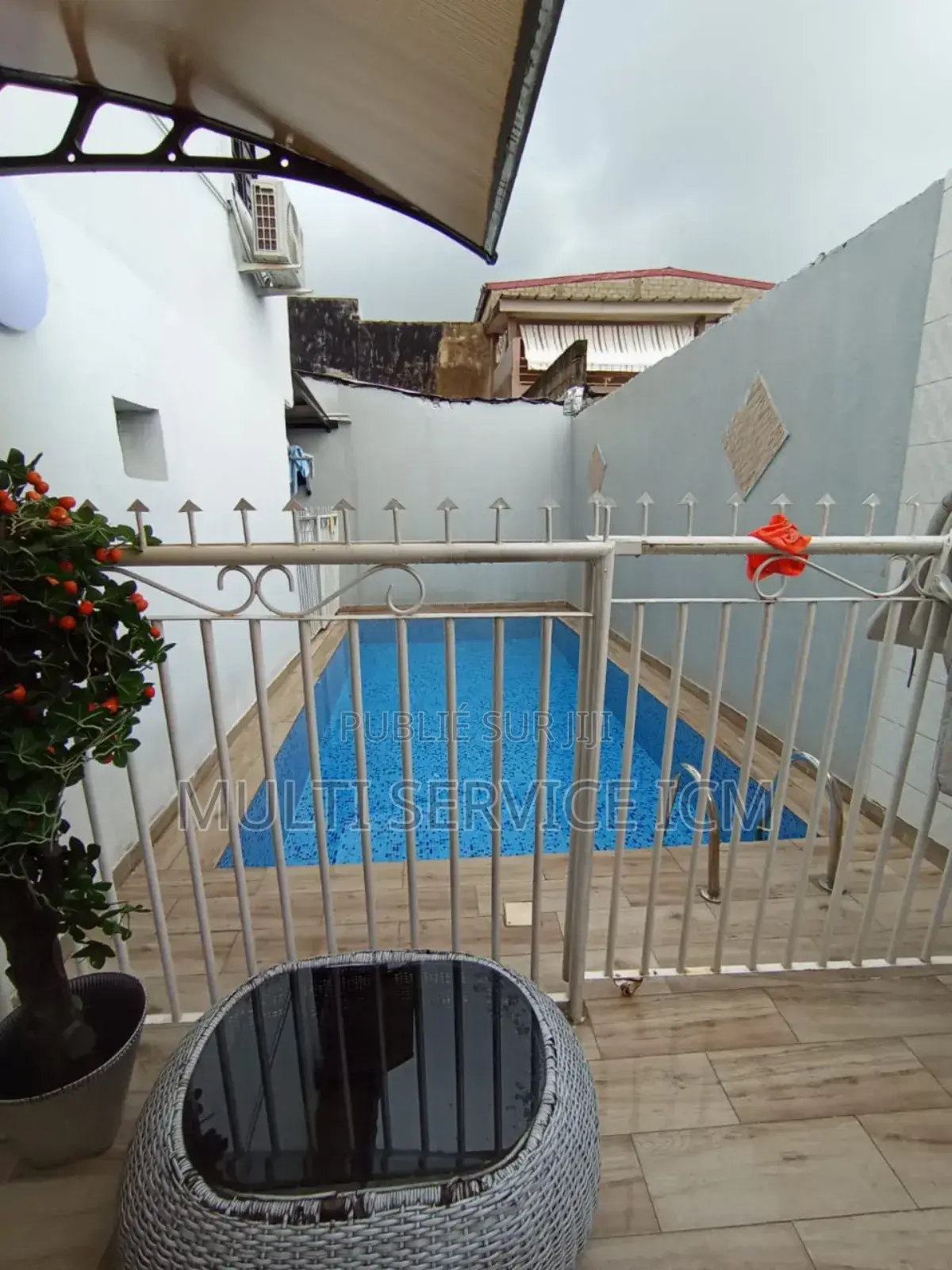 Furnished 3chbre Blocs d'appartements dans Ismaël Coulibaly, Cocody