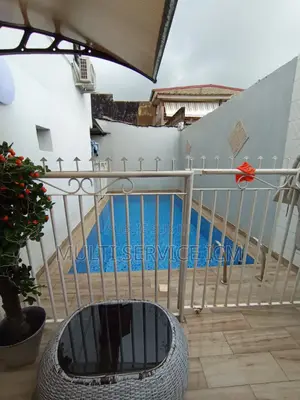 Furnished 3chbre Blocs d'appartements dans Ismaël Coulibaly, Cocody