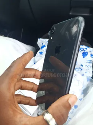 Photo - New Apple iPhone XR 128 GB Black