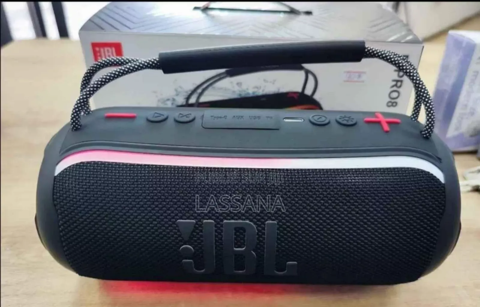 Enceinte JBL Pro 8