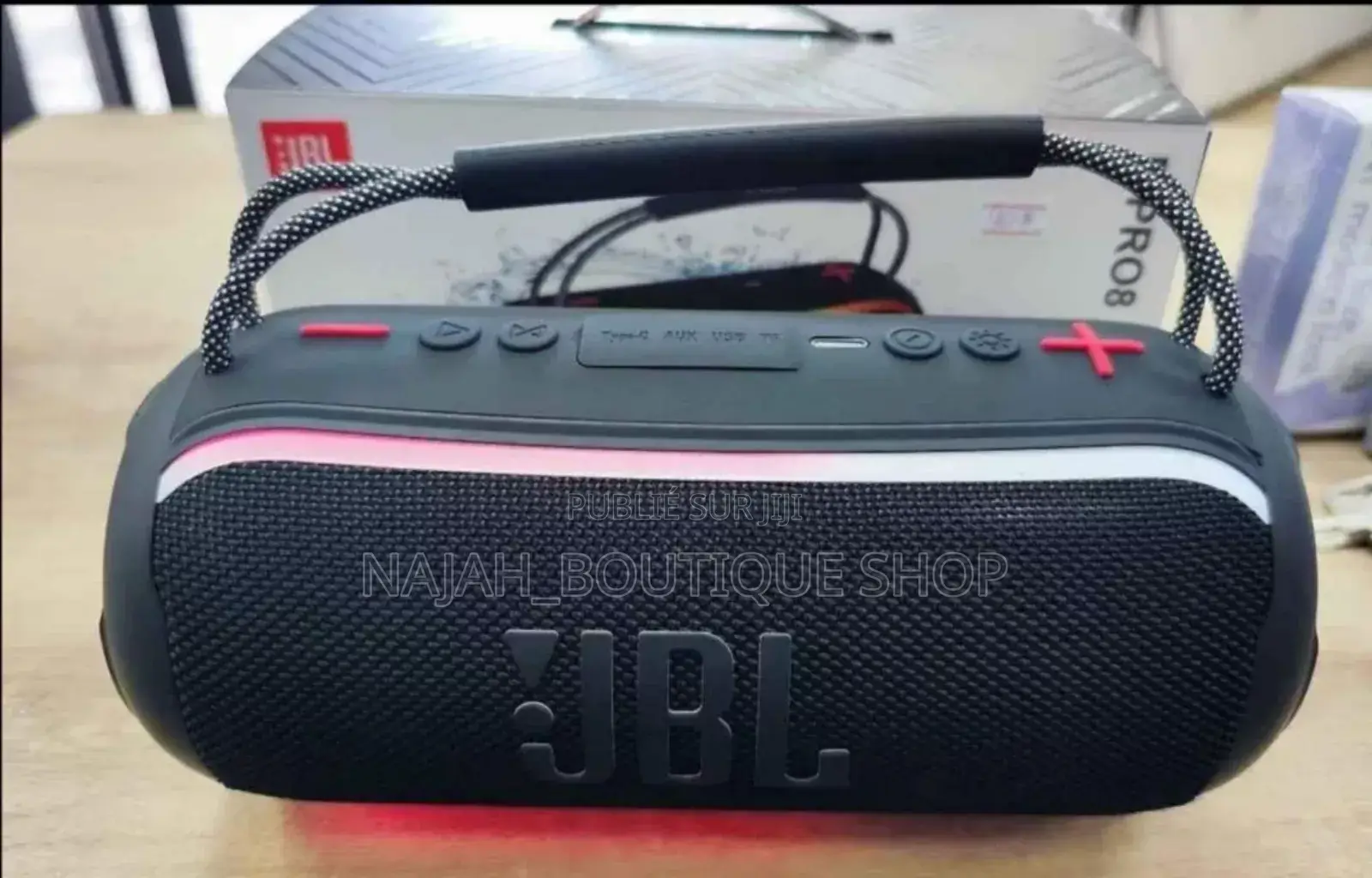 Enceinte JBL Pro 8