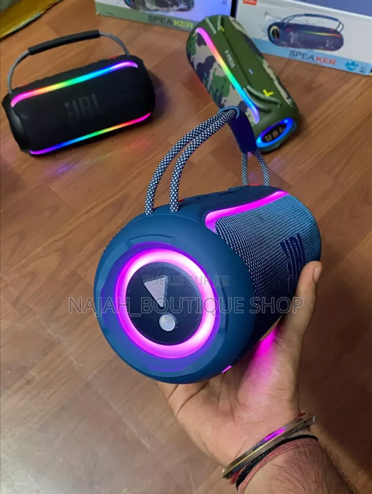 Enceinte JBL Pro 8