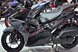 Neuf Suzuki GSR 2024 Noir