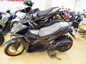 Neuf Suzuki GSR 2024 Noir