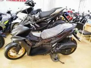 Neuf Suzuki GSR 2024 Noir