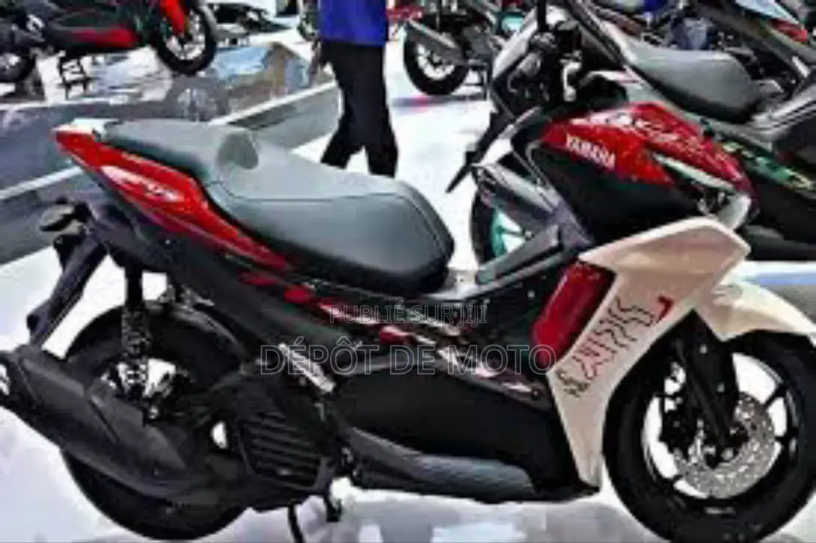 Neuf Suzuki GSR 2024 Noir