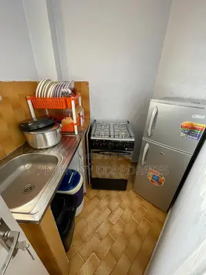 Furnished 1chbre Appartement dans Anthony Herve, Port-Bouët à Louer
