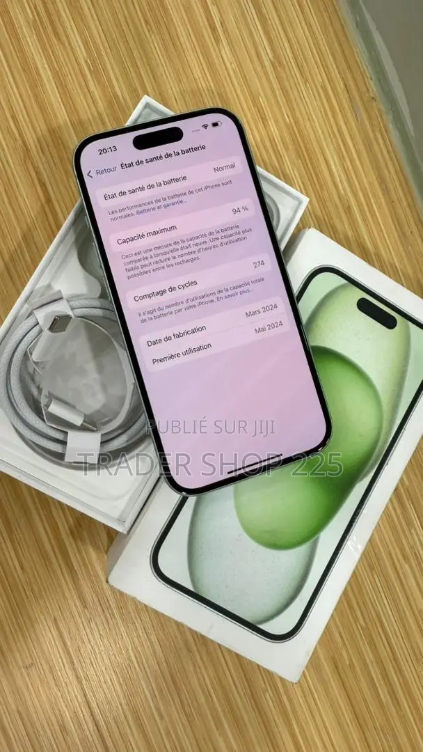 New Pomme iPhone 15 128 GB Vert