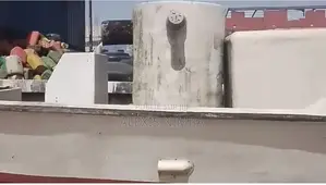 Coque Bateau Pêche Fabrication Local en Polyester