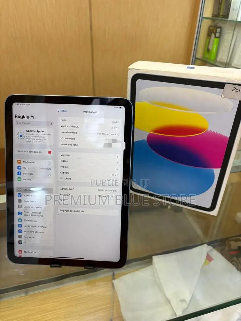 Neuf Pomme iPad 10.2 (2020) Wi-Fi 256 GO Bleu