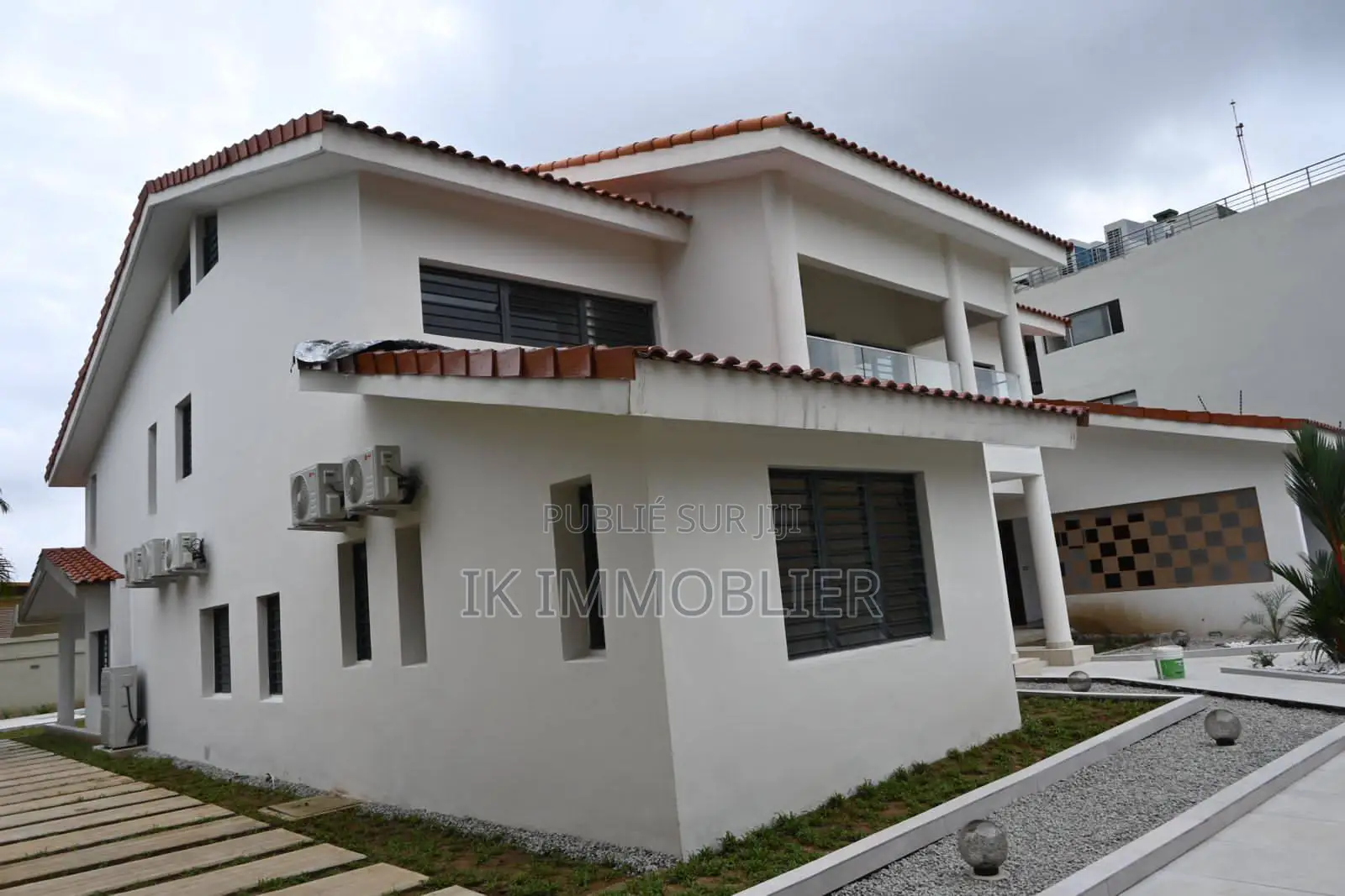 6chbre Villa dans Ik Immobilier, Cocody à Vendre