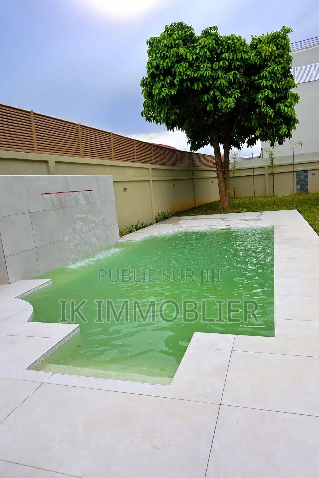 6chbre Villa dans Ik Immobilier, Cocody à Vendre