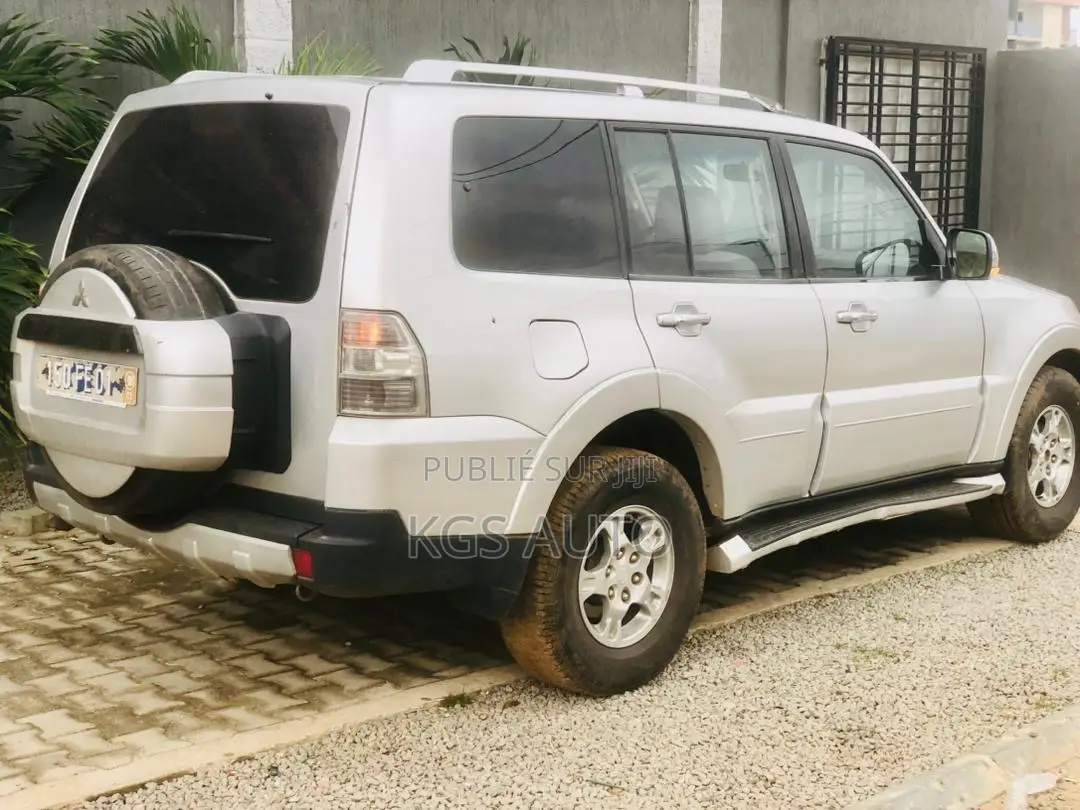 Mitsubishi Pajero 3.2 Di-D 2008 Gris