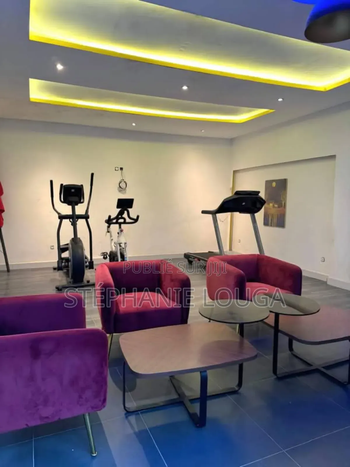 3chbre Appartement dans Abidjan Mall, Cocody à Louer