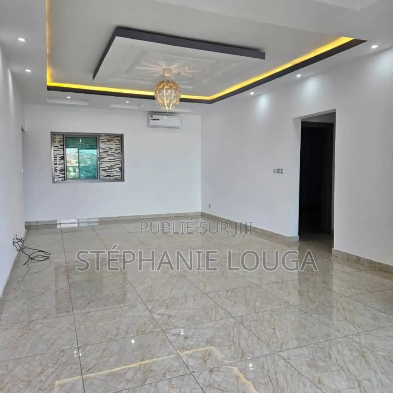 3chbre Appartement dans Abidjan Mall, Cocody à Louer