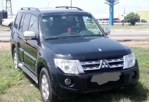 Photo - Mitsubishi Pajero V80 3.2 DI-D 2014 Noir