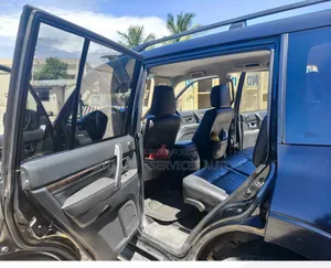 Mitsubishi Pajero V80 3.2 DI-D 2014 Noir