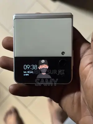 Photo - New Samsung Galaxy Z Flip3 5G 128 GB Autre