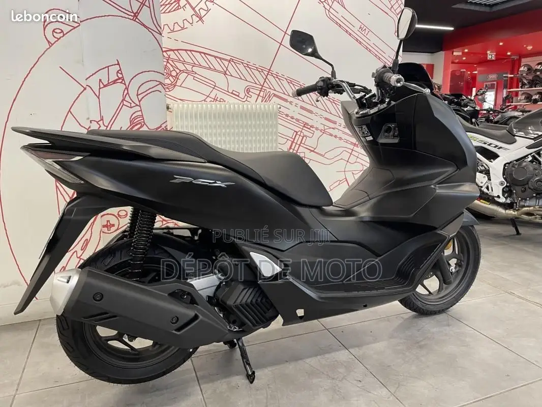 Honda CBX 2023 Autre