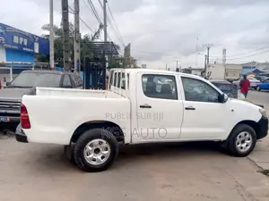 Toyota Hilux 3.0 D-4D 4x4 2013 Blanc