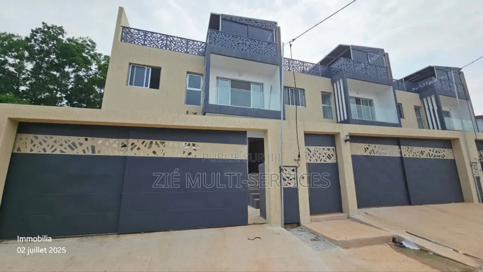 Furnished 6chbre Duplex dans Zié Multi-Service, Bingerville à Vendre