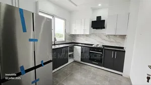 Furnished 6chbre Duplex dans Zié Multi-Service, Bingerville à Vendre