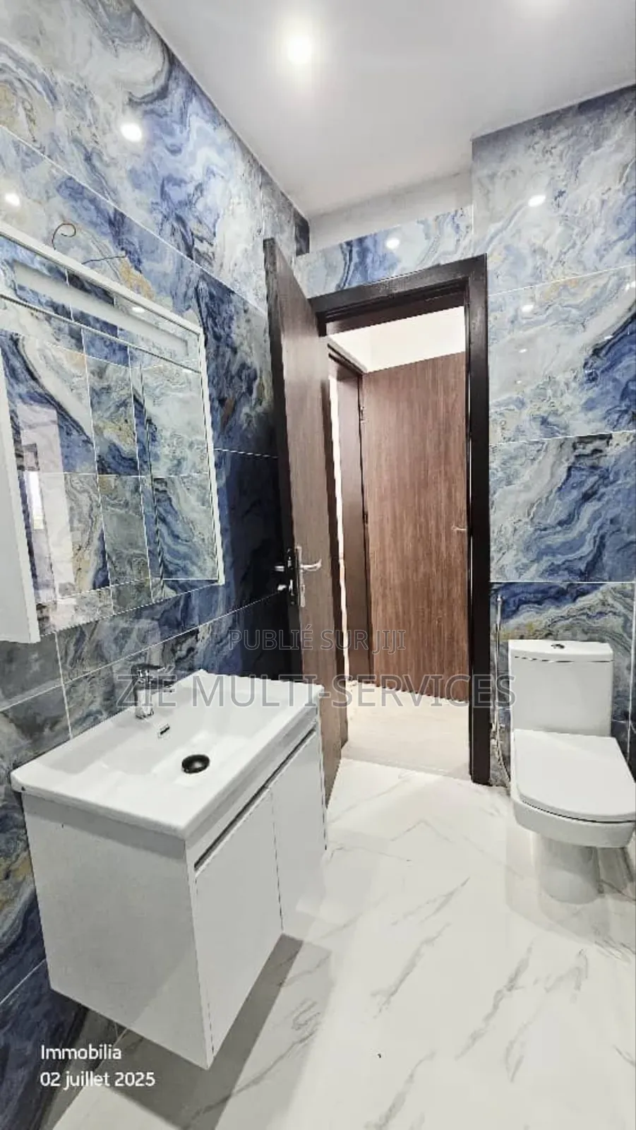 Furnished 6chbre Duplex dans Zié Multi-Service, Bingerville à Vendre