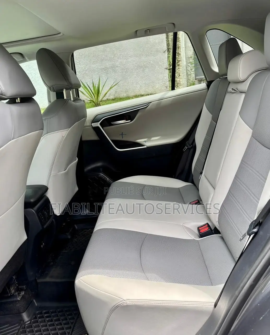 Toyota RAV4 Limited AWD 2020 Gris