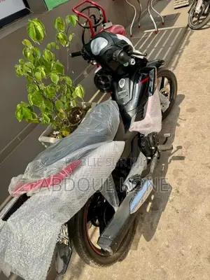 Neuf TVS HLX 125 2023 Rouge