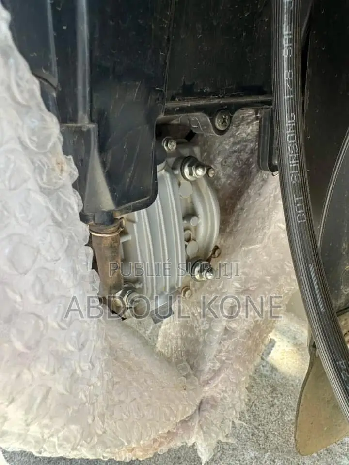 Neuf TVS HLX 125 2023 Rouge