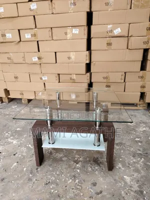 Photo - Table Basse Vitrée