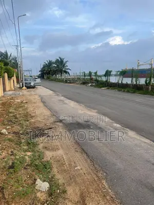5chbre Villa dans Ik Immobilier, Port-Bouët à Vendre