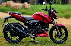 Neuf TVS Apache 180 RTR 2025 Rouge