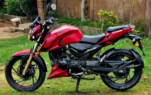 Neuf TVS Apache 180 RTR 2025 Rouge
