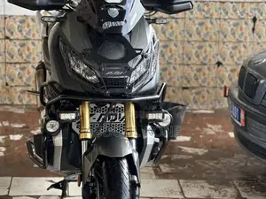 Honda VFR 700F 2021 Noir