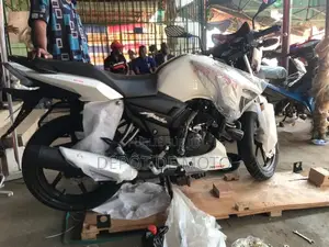 Neuf TVS Apache 180 RTR 2024 Blanc