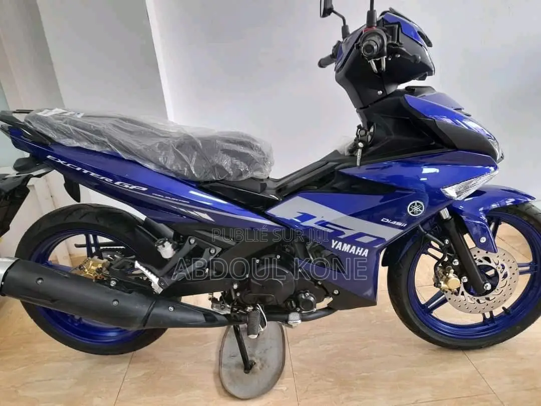Neuf Yamaha R1 2024 Bleu