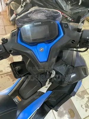 Neuf Yamaha R1 2024 Bleu