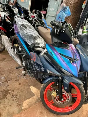 Neuf Yamaha R1 2024 Bleu