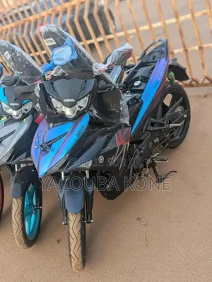 Neuf Yamaha R1 2024 Bleu