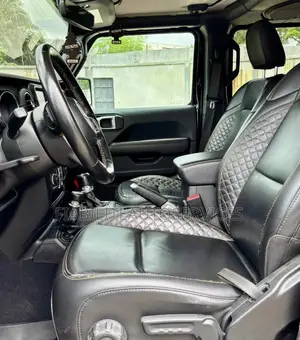 Jeep Wrangler Sport 2021 Noir