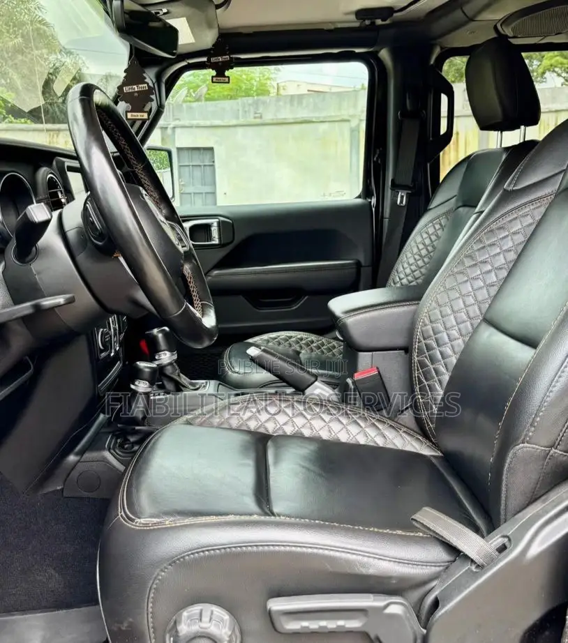 Jeep Wrangler Sport 2021 Noir