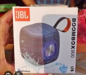 JBL Boombox 900