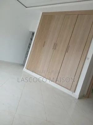 2chbre Appartement dans Lascoco Maison, Cocody à Louer