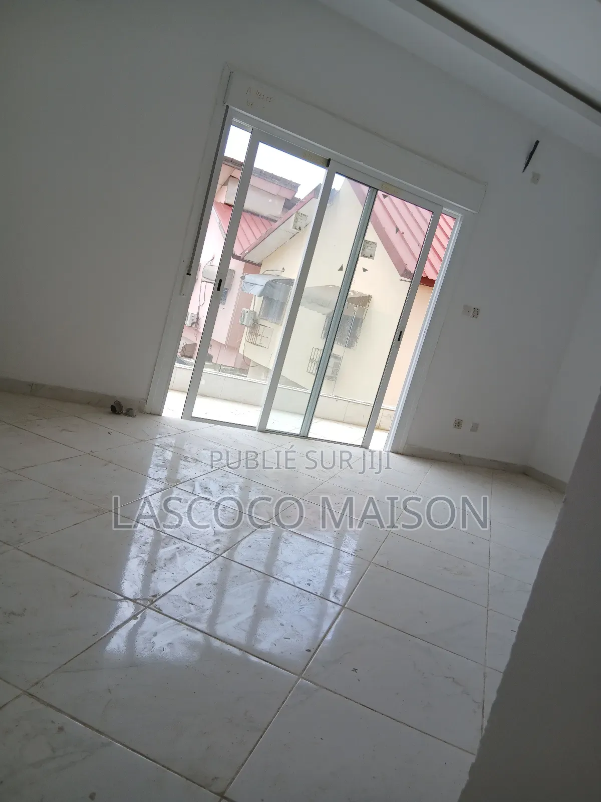2chbre Appartement dans Lascoco Maison, Cocody à Louer
