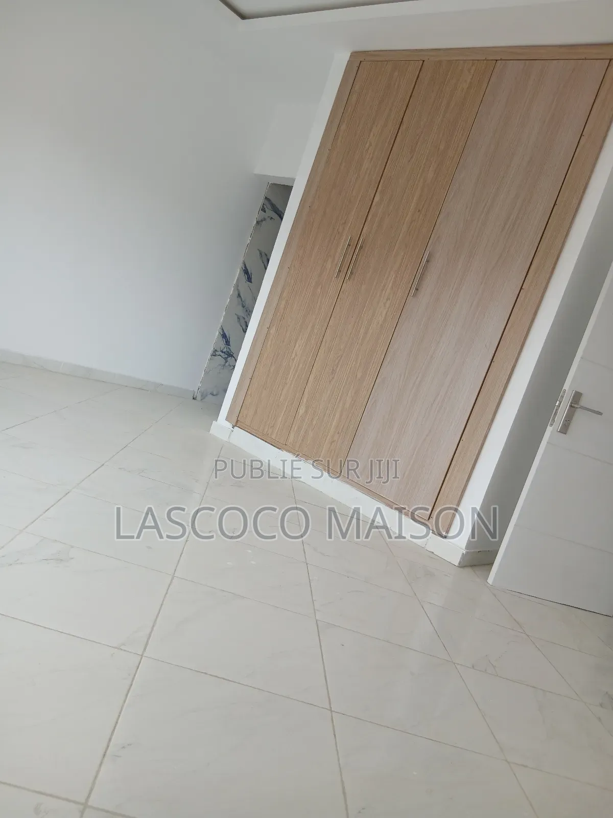 2chbre Appartement dans Lascoco Maison, Cocody à Louer