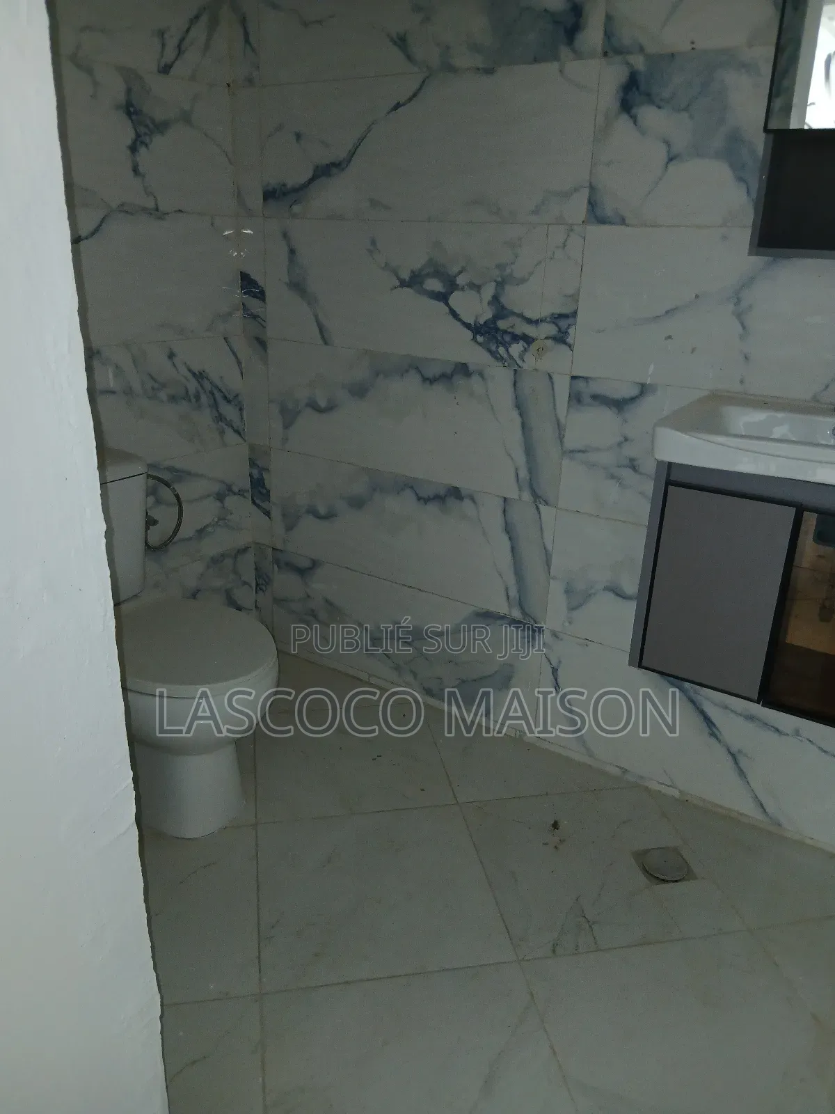 2chbre Appartement dans Lascoco Maison, Cocody à Louer