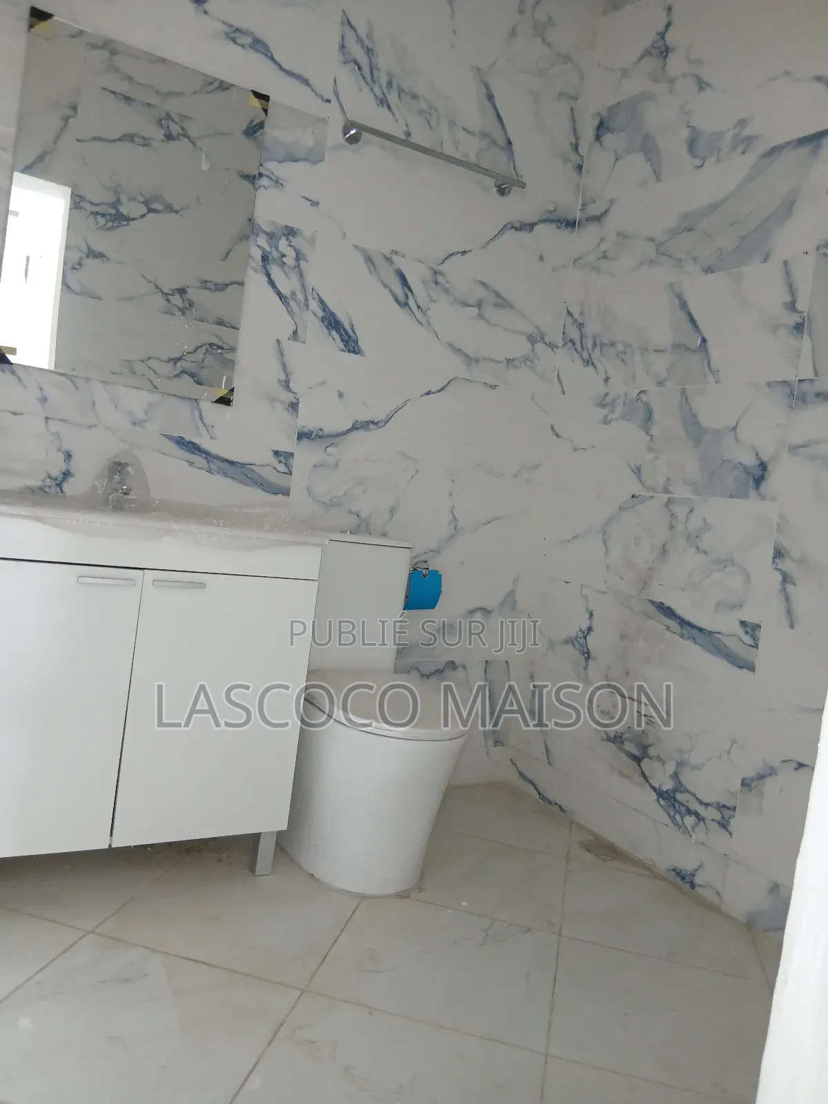 2chbre Appartement dans Lascoco Maison, Cocody à Louer